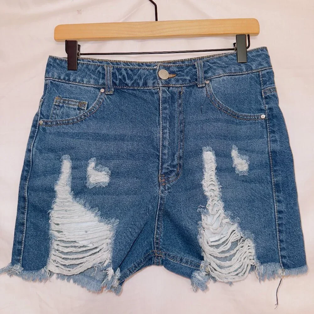 Refuge Denim Dark Wash High Waisted Distressed Mom Shorts size 7
